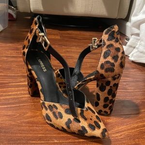 Express heels